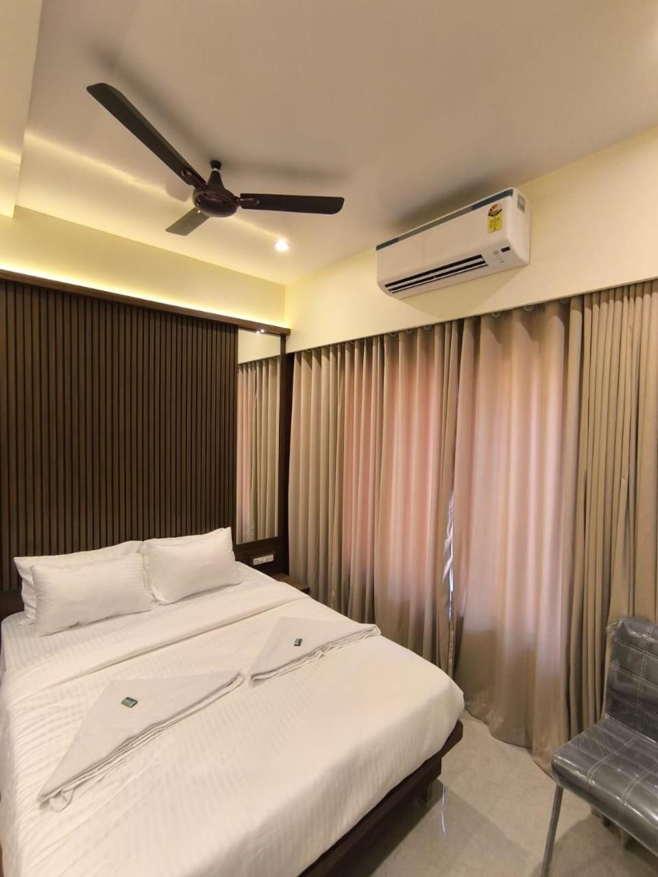 Sharan Residency Hotel Navi Mumbai Bagian luar foto