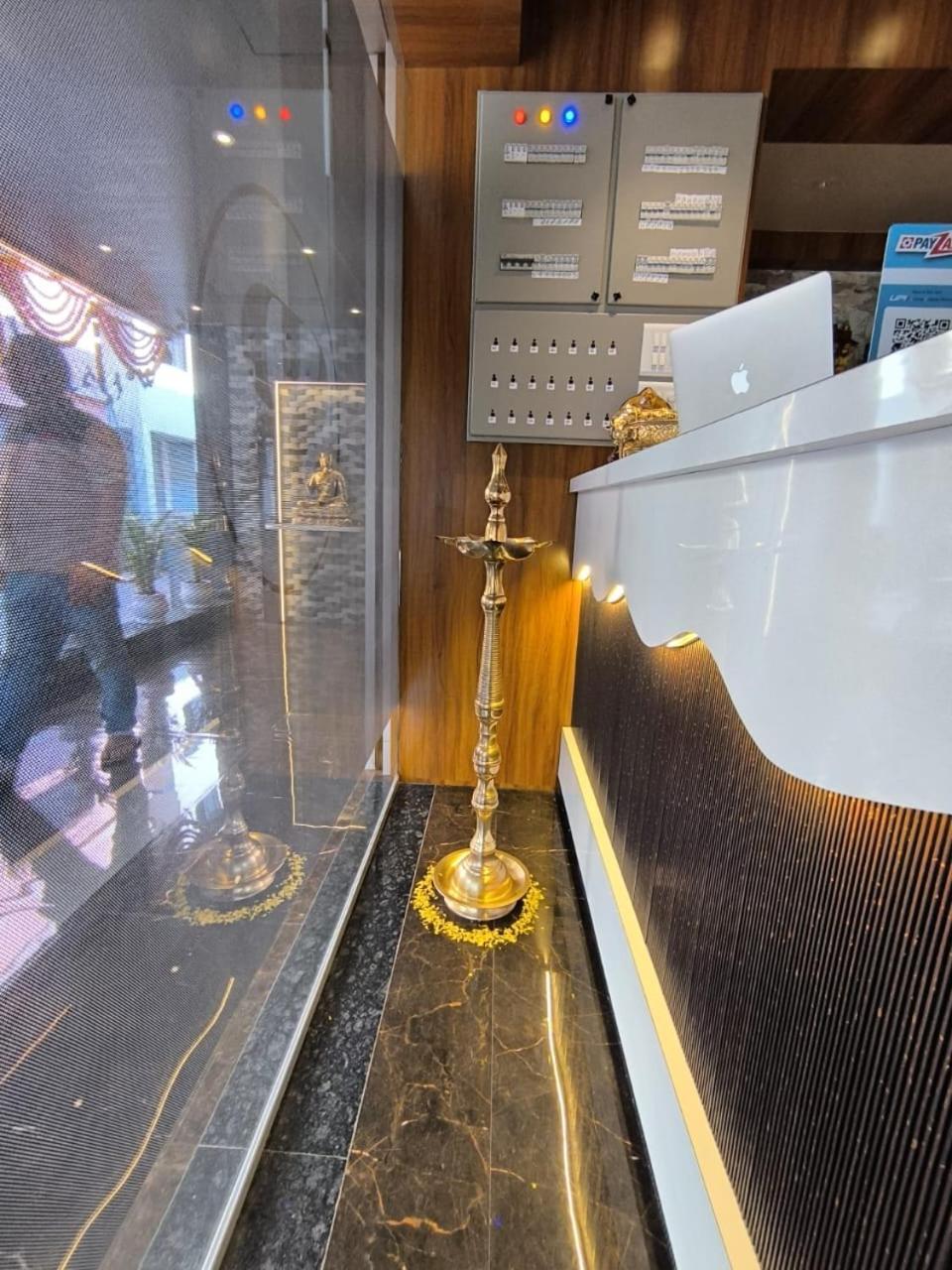 Sharan Residency Hotel Navi Mumbai Bagian luar foto