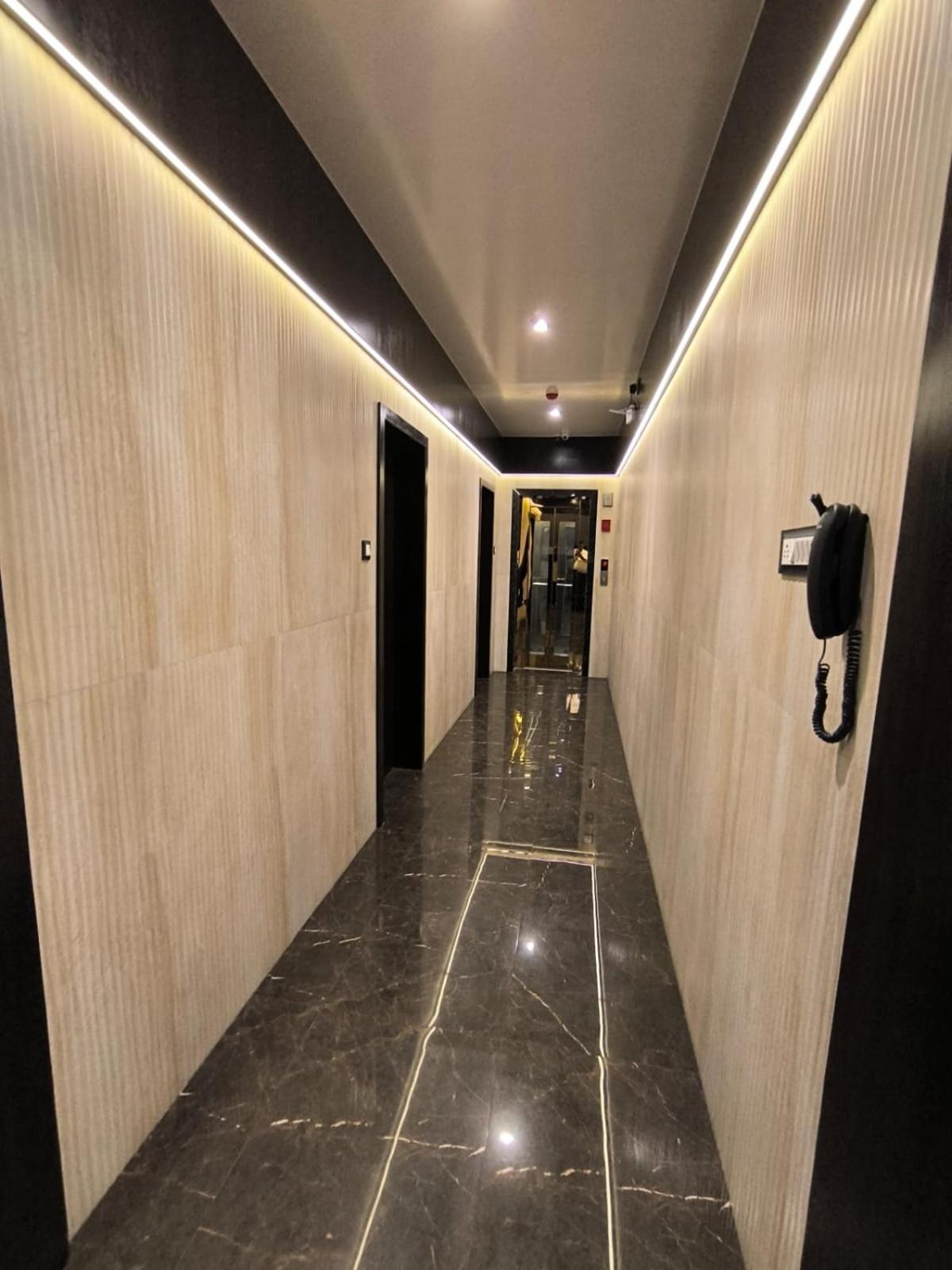 Sharan Residency Hotel Navi Mumbai Bagian luar foto